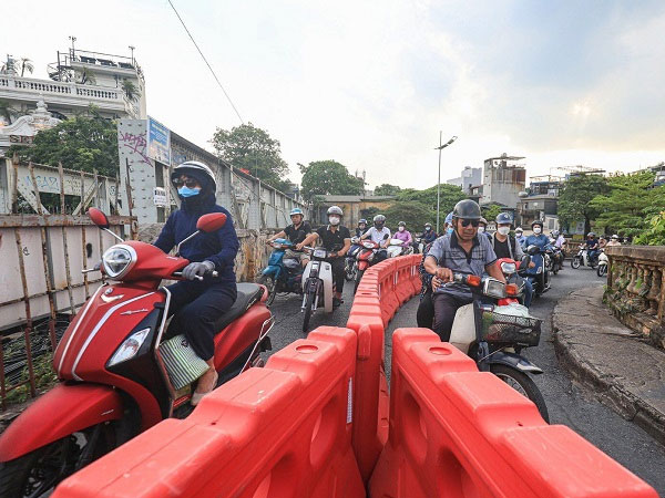 Hà Nội thí điểm điều chỉnh tổ chức giao thông tuyến đường Long Biên