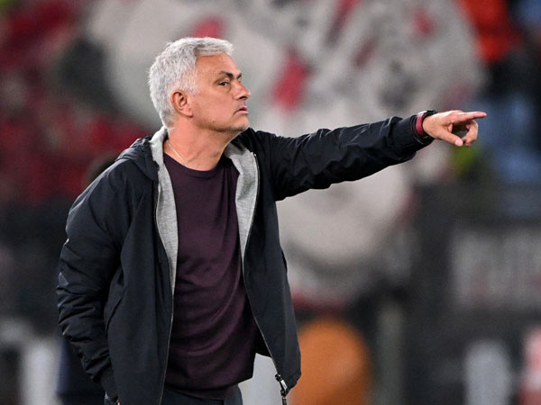 Mourinho cao tay, AS Roma đả bại Bayern Leverkusen