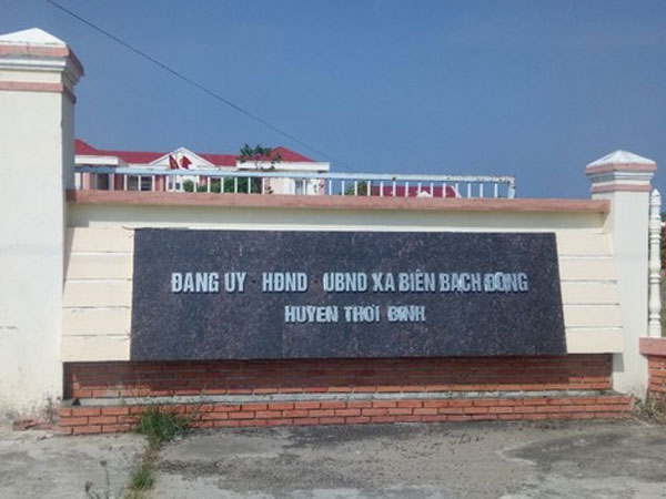 Chủ tịch MTTQ xã vào nhà trọ 'nằm kế bên' phụ nữ đã có chồng