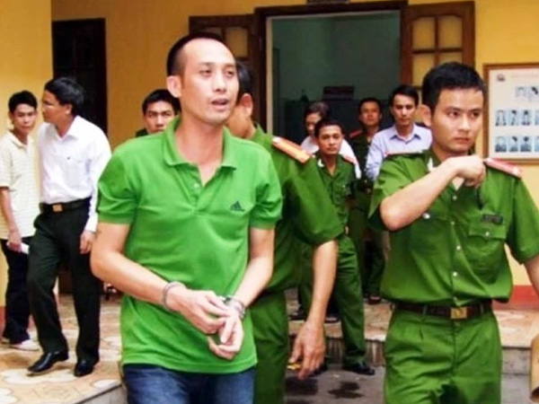 Chân dung Tuấn 'thần đèn' và Mạnh 'gỗ', hai trùm giang hồ xứ Thanh vừa bị công an bao vây nhà riêng