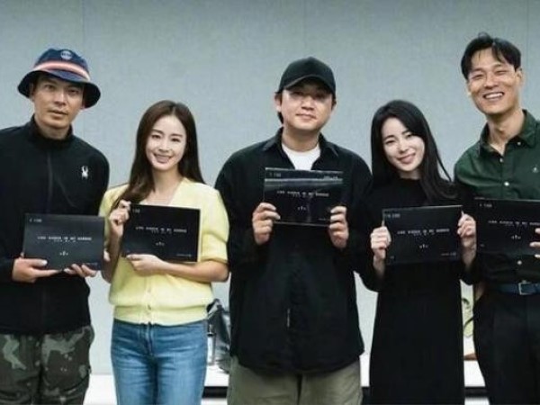 'Kẻ thù' của Song Hye Kyo nhận tin vui, phim mới lại còn được dự đoán 'đè bẹp' The Glory