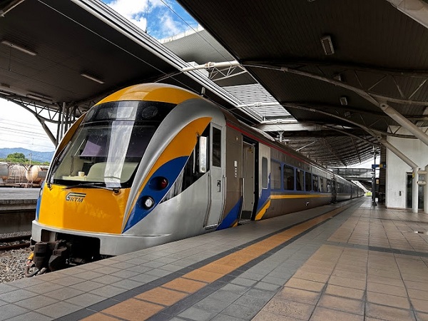 Ngồi tàu hỏa thăm Malaysia