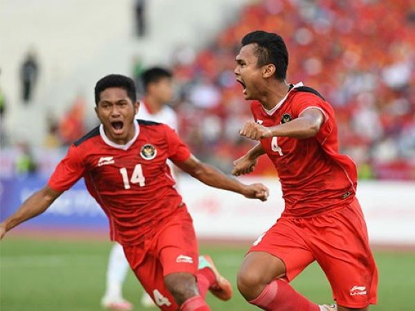 VIDEO: Nhát kiếm kết liễu phút bù giờ của U22 Indonesia biến U22 Việt Nam thành cựu vương