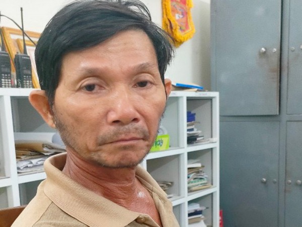 Dùng rựa chém ba người trong một gia đình thương vong rồi ra tự thú