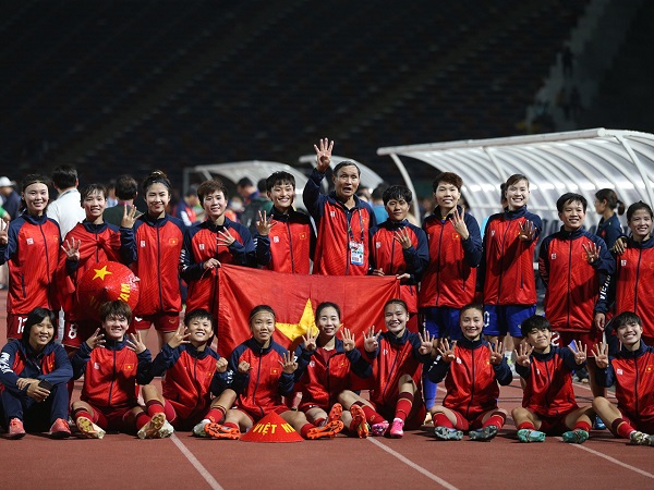 Xúc động khoảnh khắc tuyển nữ Việt Nam làm nên lịch sử ở SEA Games