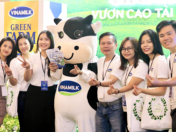 Vinamilk dẫn đầu Top 100 Nhà tuyển dụng được yêu thích nhất năm 2022 của CareerBuilder