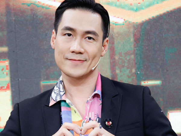 Ca sĩ Khánh Phương lãi đậm từ cổ phiếu