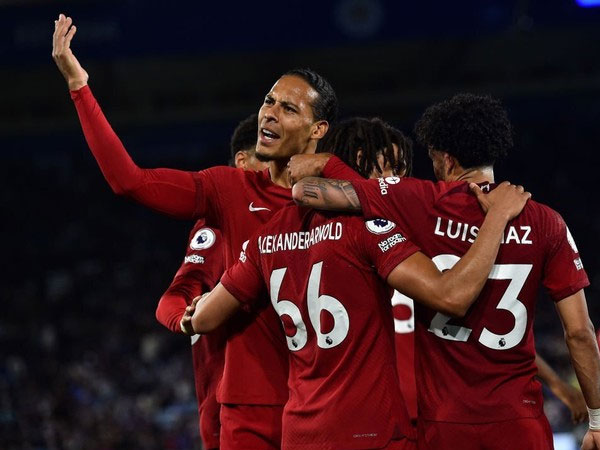 Đại thắng Leicester, Liverpool áp sát MU