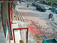 Nổ bình gas rung chuyển cả khu phố, quang cảnh như sau một cuộc chiến