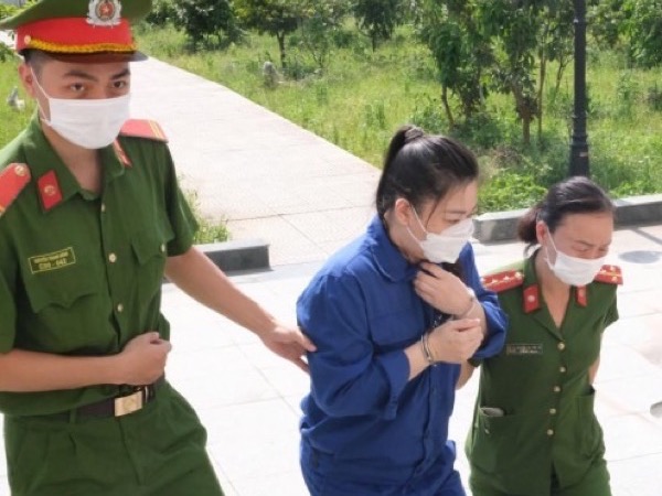 An ninh thắt chặt trong ngày cựu Đại úy Lê Thị Hiền hầu tòa