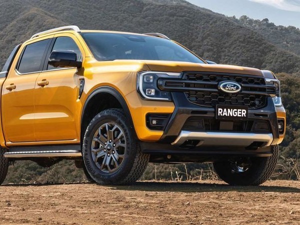 Ford Ranger chiếm 87% thị phần xe bán tải tháng 4