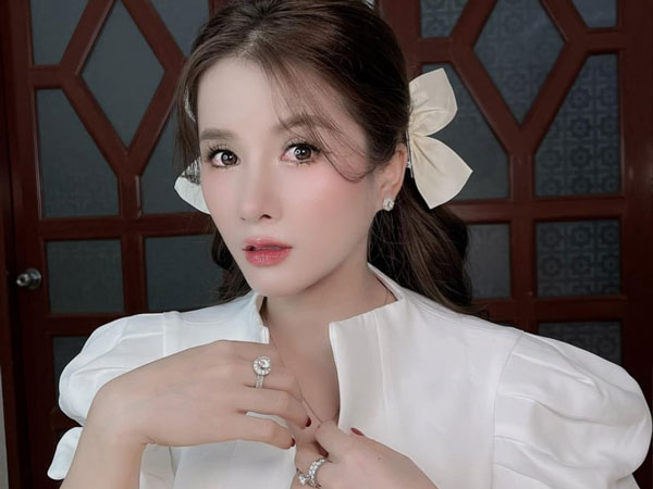 Bà Nhân Vlog tuyên bố xin khép lại chuyện con cái, xin giữ bí mật đến khi có tin vui