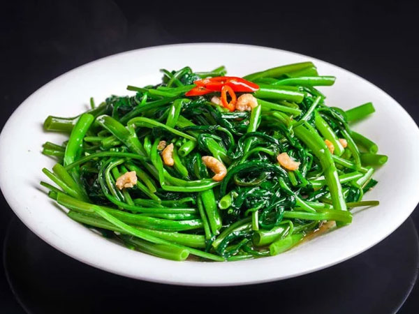 Loại rau nhiều canxi như sữa, là 'khắc tinh' của các khối u ác tính, chợ Việt bán 'rẻ như bèo'