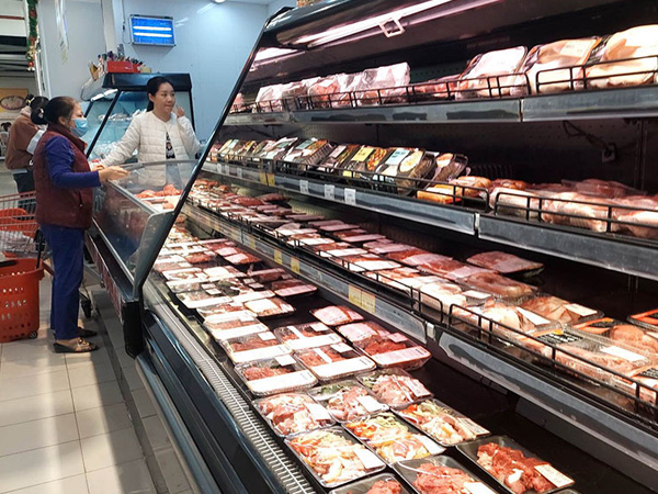 Nhập về ồ ạt, thịt ngoại siêu rẻ 'cướp sân', đè bẹp hàng nội