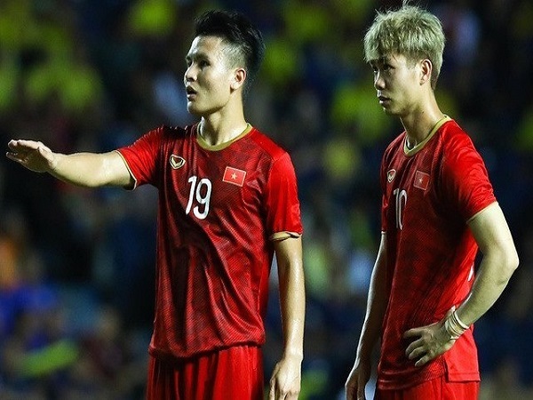 Ông Troussier gọi lại Quang Hải, Công Phượng đá giao hữu Hong Kong (Trung Quốc) trên sân Lạch Tray?