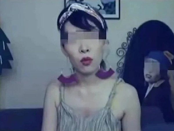 'Để có tiền cho con đi học trường quốc tế, chồng tôi đòi bán nhà, chúng tôi cãi nhau đến 3h sáng!'