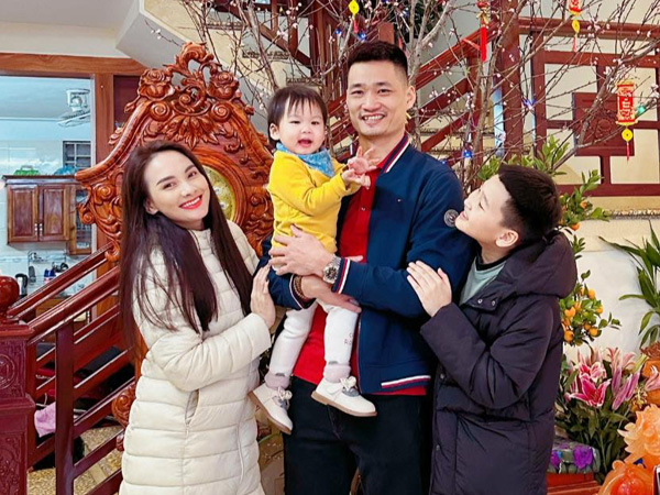 Cuộc sống viên mãn của Bảo Thanh ở tuổi 33: Sở hữu cơ ngơi 'khủng', được chồng cưng chiều hết mực