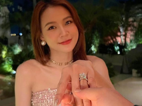 Showbiz Việt sắp tới có hơn 5 lễ cưới: Á hậu Phương Anh, ca sĩ Thu Phương và ai đây?