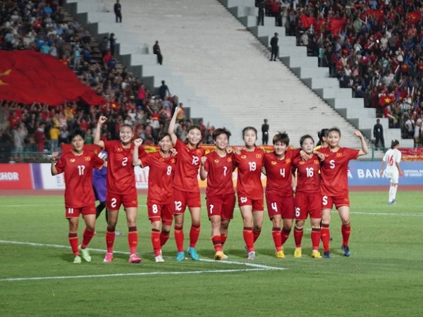 Thể thao Việt Nam nhìn từ SEA Games 32: Bóng đá - hai nửa buồn vui