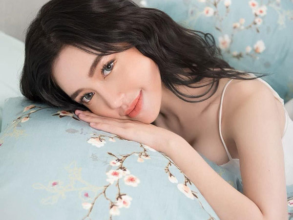 Bị nói 'ăn bám' chồng Tây vì đòi 250 triệu tiền chu cấp nuôi con, Elly Trần lên tiếng phản pháo: '250 là con số trong khả năng mình kiếm được không cần chồng'