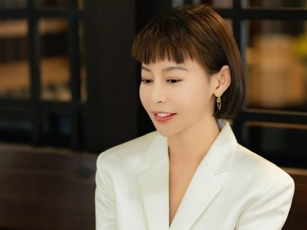 Cuộc sống của hoa hậu vỡ nợ tiền tỷ thay đổi ra sao sau 3 năm 'ở ẩn'?