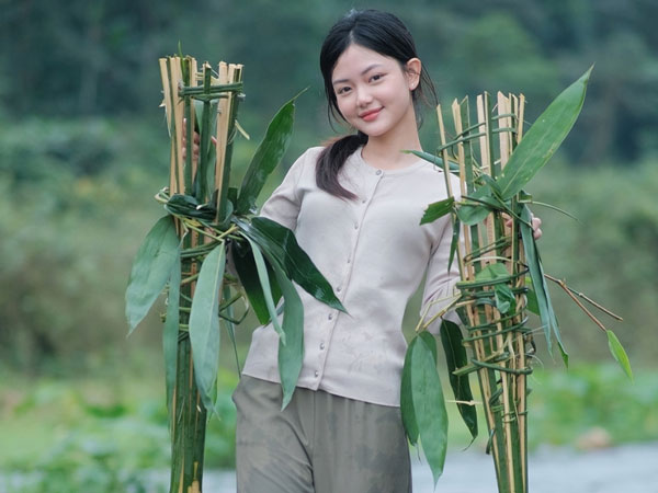 'Thôn nữ' sinh năm 2003 làm người xa quê xao xuyến với loạt cơm nhà đậm chất tuổi thơ
