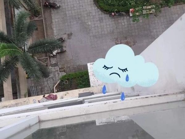 Hà Nội: Bố mẹ đi vắng, bé gái 4 tuổi rơi từ tầng 12 chung cư xuống đất tử vong