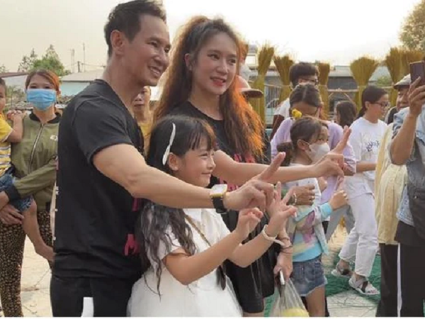 Lật Mặt thắng nhờ... thật!