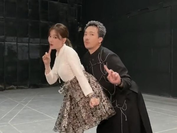 Trấn Thành 'nhí nhố' bên cạnh Hari Won, thể hiện rõ tâm trạng hậu ồn ào đời tư