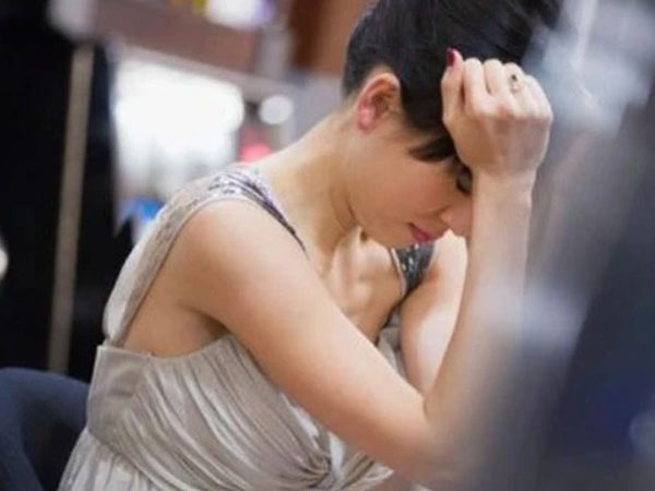 Phát hiện bản thân có vấn đề, chị tôi từ chối đám cưới và muốn chia tay