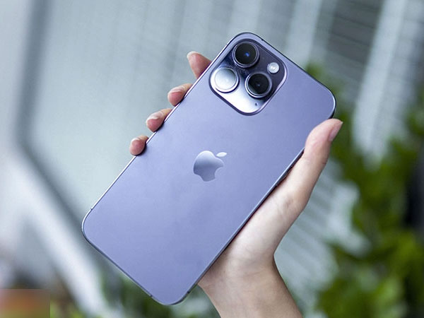 Giá iPhone 14 Pro Max chạm đáy tại Việt Nam