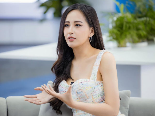 Mai Phương Thuý khéo léo tiết lộ thời điểm 'lên xe hoa' khi chúc mừng đám cưới Trang Trần