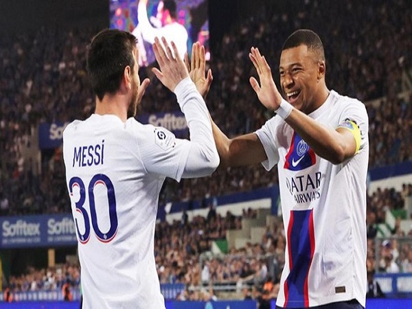 Messi vượt mặt Ronaldo lập kỷ lục trong ngày PSG lập kỷ lục