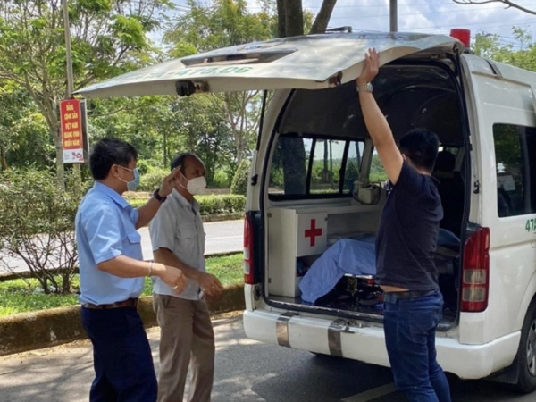 Rơi nước mắt với tâm sự chồng gửi người vợ đột ngột ra đi khi sinh con: 'Nếu có kiếp sau anh vẫn xin được cưới em làm vợ'