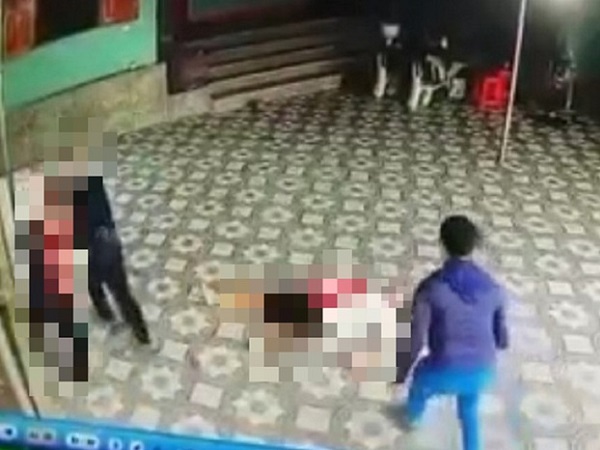 Ngồi ngoài 'quân sư' nước cờ tướng, chủ nhà bị cụ ông 72 tuổi đâm chết