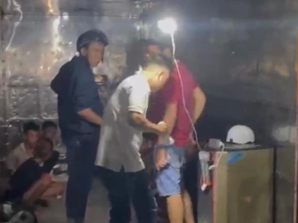 Nhóm cướp vị thành niên bị tóm khi đang tụ tập ăn mừng phi vụ thành công