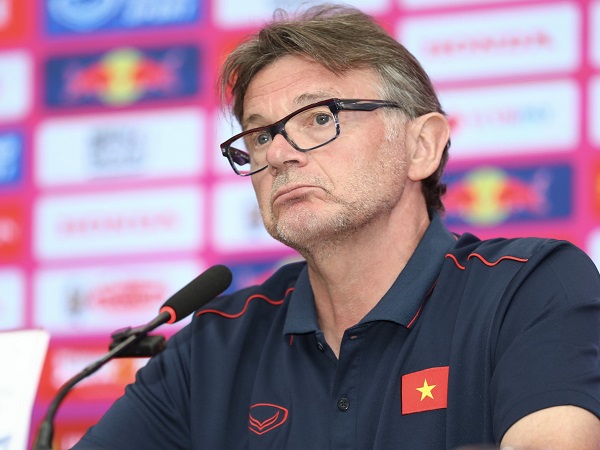 Chốt lịch thi đấu của tuyển Việt Nam trong tháng 6, Troussier đối đầu HLV từng dẫn dắt Inter