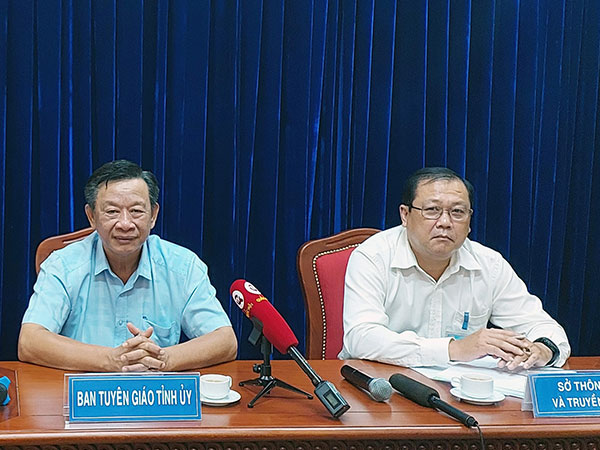 Cà Mau họp báo làm rõ đoạn clip được cho là phó chủ tịch huyện 'mặc cả' với nhà thầu