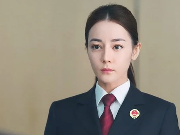 Phim mới của Địch Lệ Nhiệt Ba có rating 0% bởi diễn xuất gây tranh cãi