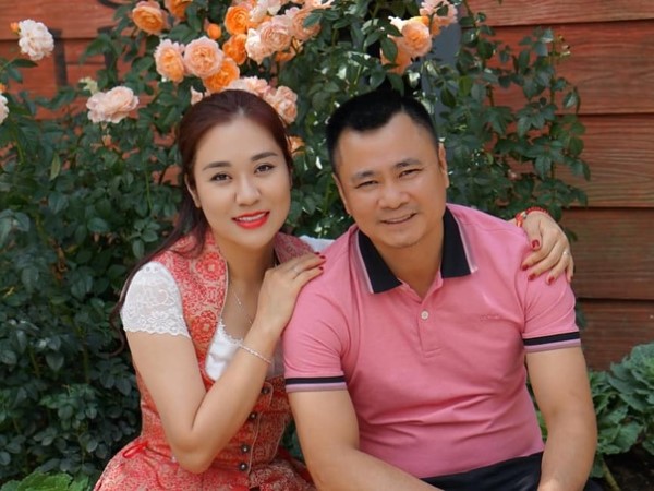 Nghệ sỹ Tự Long chia sẻ sở thích khiến vợ ‘thay đổi ngoại hình’