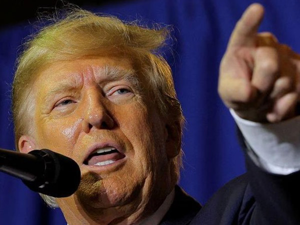 Ông Donald Trump tuyên chiến với luật 'sinh ở Mỹ là có quốc tịch Mỹ'