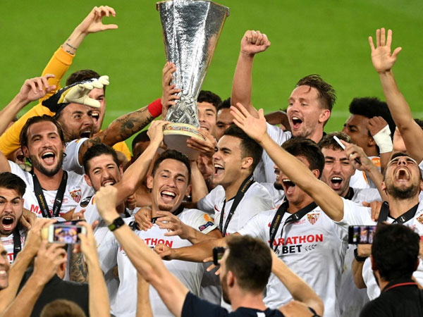 Hạ gục AS Roma trên chấm luân lưu định mệnh, Sevilla xứng danh Nhà Vua Europa League