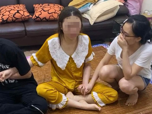 Tạm giữ bảo mẫu nghi bạo hành bé gái 1 tháng tuổi ở Hà Nội