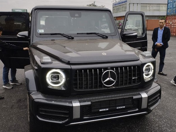 Sau Rolls Royce Cullinan, Hải quan Hải Phòng tiếp tục phát thông báo tìm chủ sở hữu chiếc siêu xe Mercedes G63 giá 12 tỷ đồng bị 'bỏ rơi'