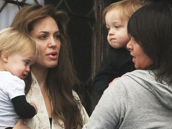 Diễn viên Angelina Jolie trả lương cho bảo mẫu 20 tỷ đồng/năm