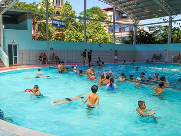Tắm bể bơi mùa nắng nóng, cần đặc biệt lưu ý những điều này kẻo mắc 'tỷ bệnh' nguy hiểm