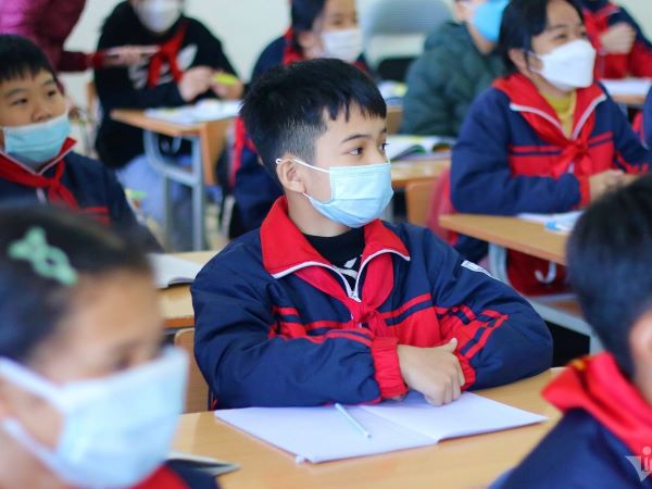 Học bạ toàn 10 vẫn không được thi lớp 6 Trường Ams: Sở GD-ĐT Hà Nội nói gì?