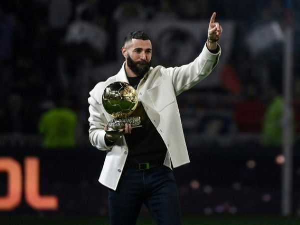 Real Madrid bất ngờ thông báo chia tay Benzema