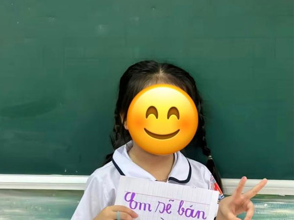 Được hỏi 'sau 15 năm, bạn sẽ là ai', cô bé tiểu học đưa ra câu trả lời khiến dân tình choáng váng