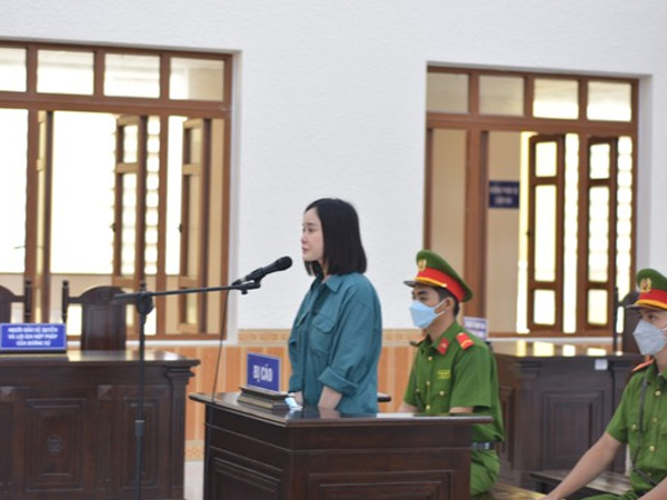 'Tiểu thư sang chảnh' Tina Dương lĩnh 11 năm tù